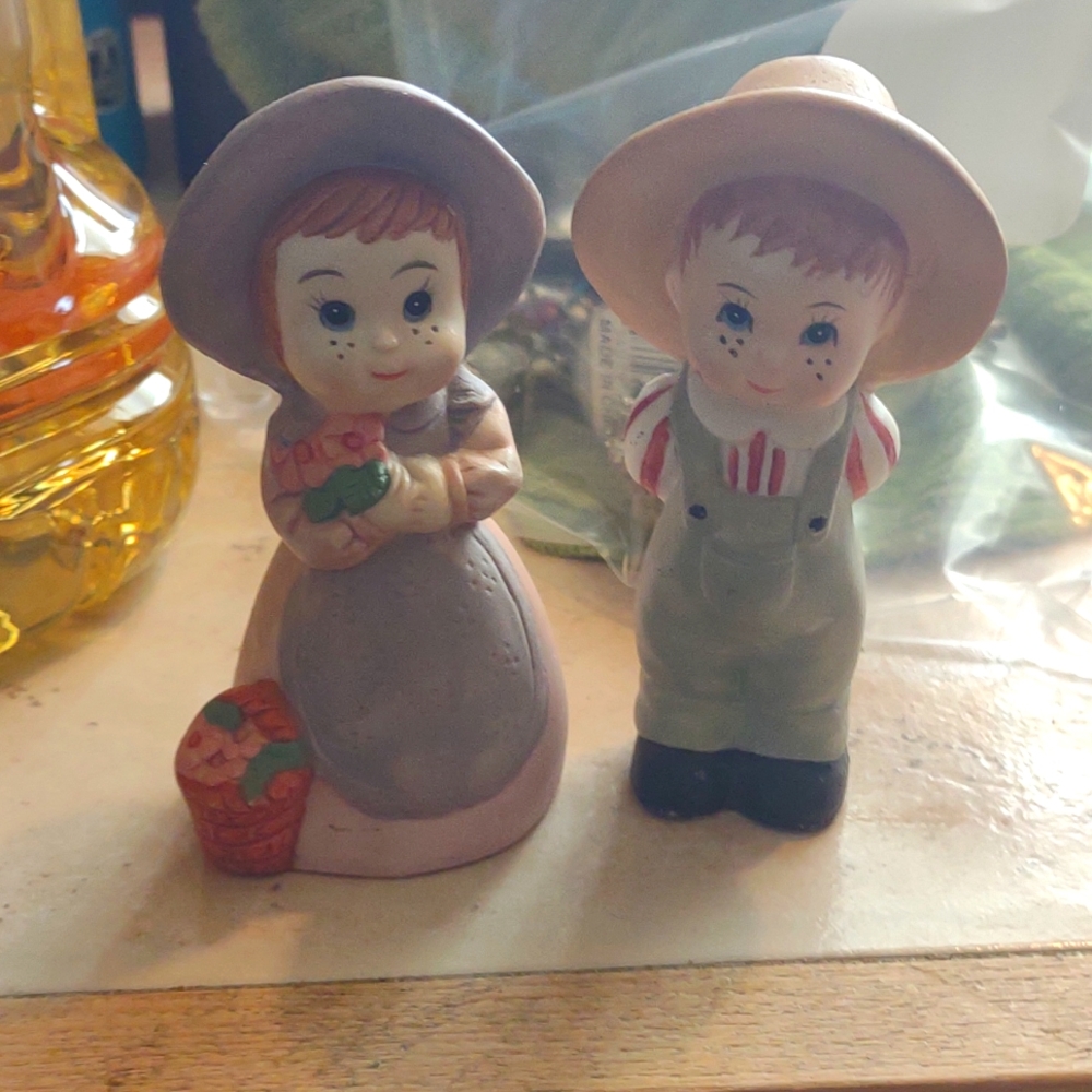 Figurines